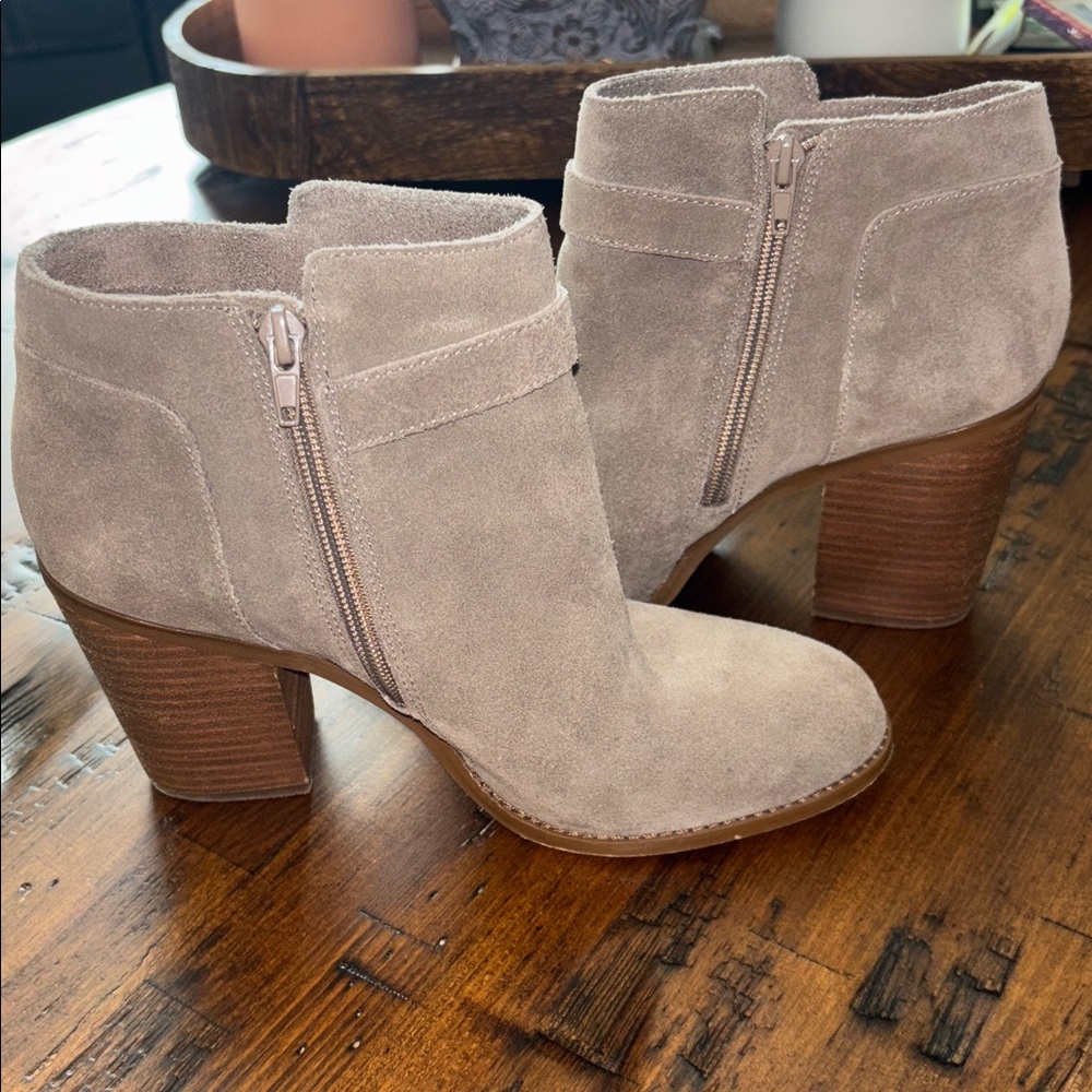 Sole Society Tan Suede Ankle Boots